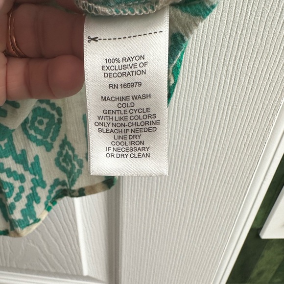 Green and tan blouse size 2x - Picture 3 of 7